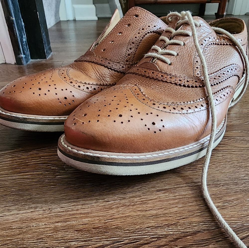 14th & Union Brown Oxford Shoes with Brogue Detailing